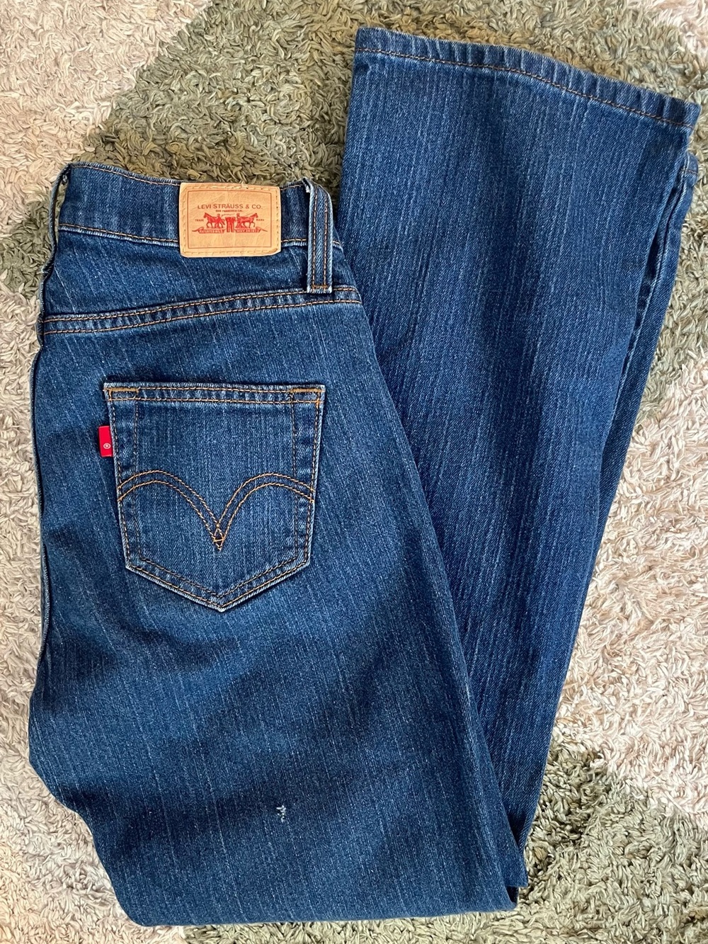 Levi's Women's Straight Dark Blue Denim Jeans